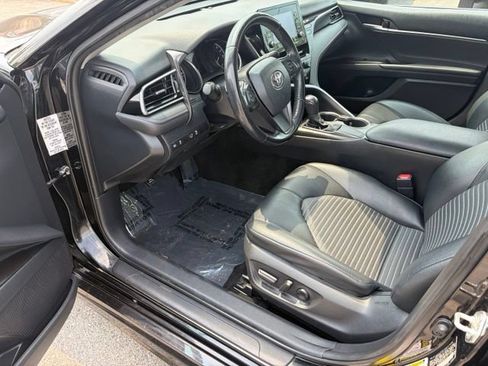 Used 2021 Toyota Camry SE FWD image 13