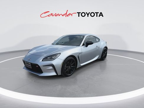 Certified 2023 Toyota GR86 Premium w/ ALL Weather Mat Package (TMS) RWD image 4