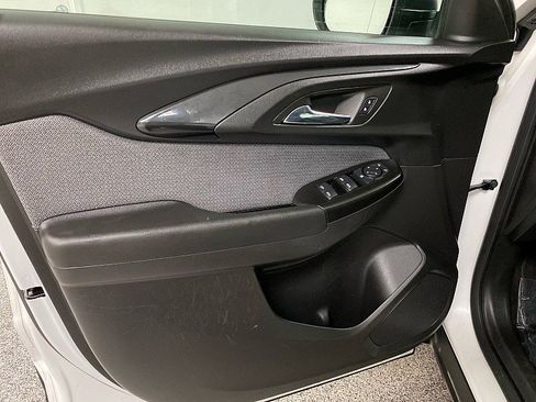 Used 2023 Chevrolet TrailBlazer LS image 9
