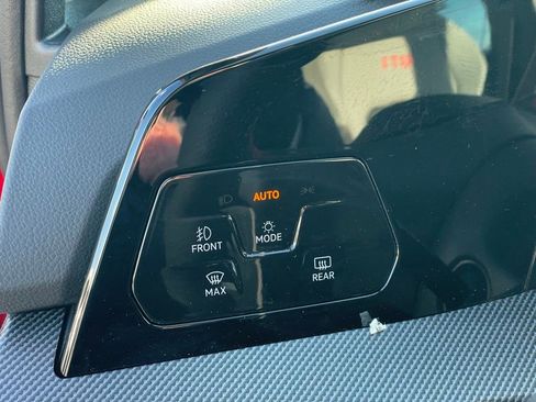 Used 2025 Volkswagen GTI SE image 14