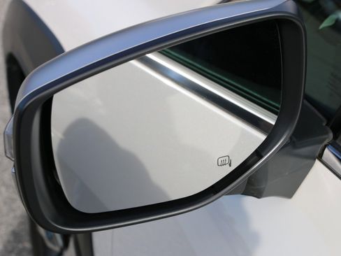 Used 2023 Subaru Outback Touring image 15