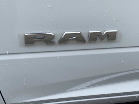 New 2026 RAM 2500 Big Horn AWD/4WD image 10