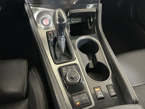 Used 2018 Nissan Maxima 3.5 SV image 13