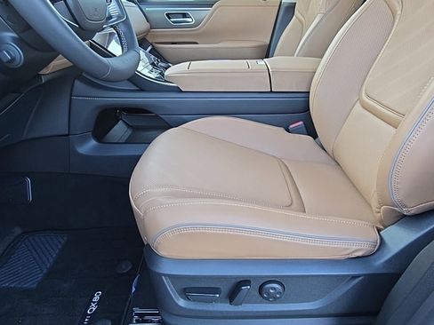 New 2026 INFINITI QX80 Luxe image 13