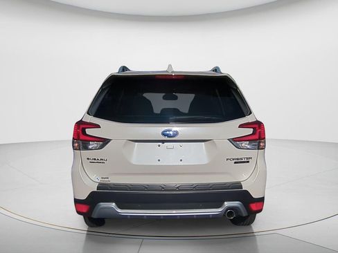 Used 2022 Subaru Forester Touring AWD/4WD image 7