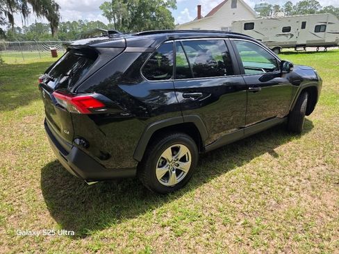 Used 2023 Toyota RAV4 XLE FWD image 4