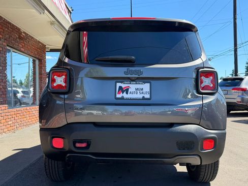 Used 2016 Jeep Renegade Trailhawk AWD/4WD image 6