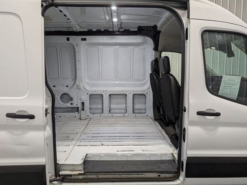 Used 2023 Ford Transit 250 Medium Roof RWD image 18