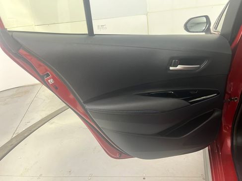 Used 2020 Toyota Corolla XSE image 26