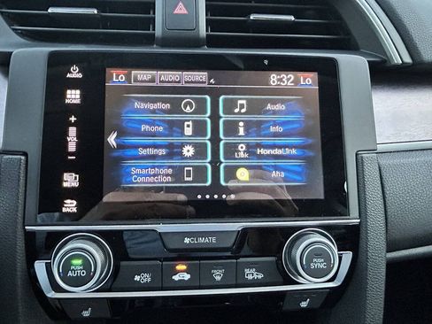 Used 2016 Honda Civic Touring image 17