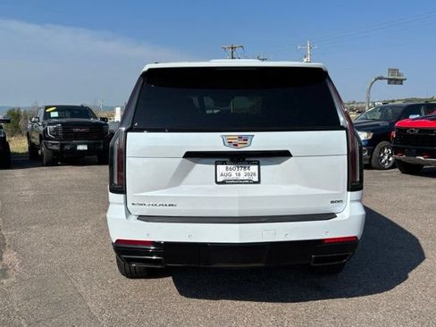Certified 2026 Cadillac Escalade Sport w/ Touring Package AWD/4WD image 4