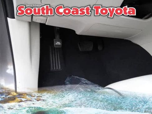Used 2015 Toyota Venza XLE image 14