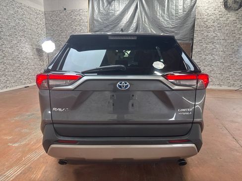 Used 2022 Toyota RAV4 Limited AWD/4WD image 6