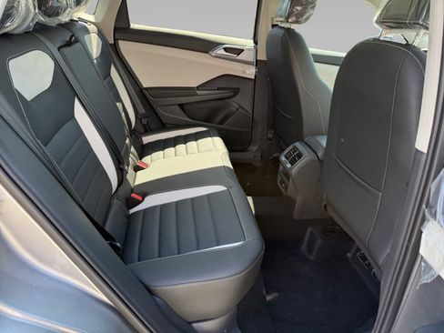 New 2025 Volkswagen Taos SEL image 13