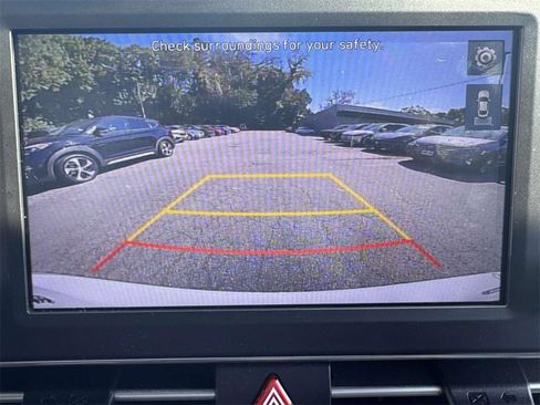 Used 2022 Hyundai Elantra Blue image 26