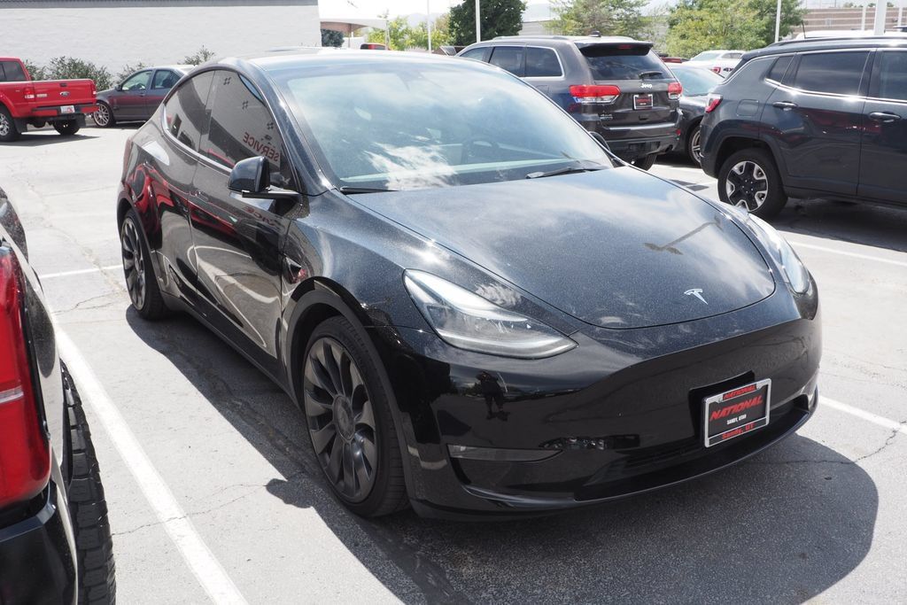 Used 2023 Tesla Model Y Performance AWD/4WD image 2