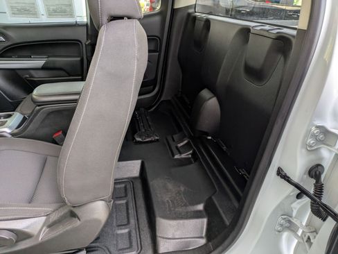 Used 2022 Chevrolet Colorado LT w/ Fleet Safety Package RWD image 24