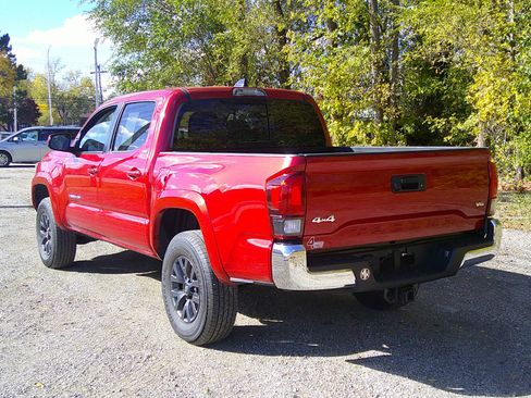 Used 2023 Toyota Tacoma SR5 image 5