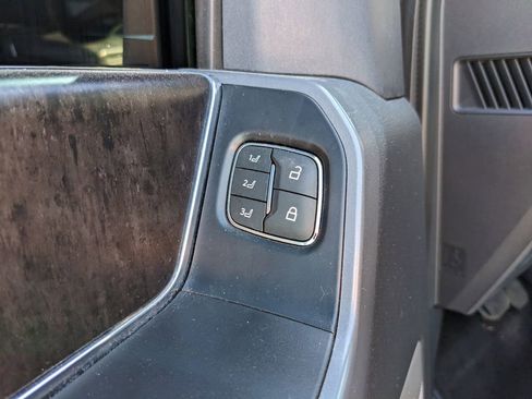 Used 2022 Ford F150 Lariat image 20