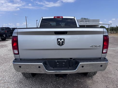 Used 2018 RAM 2500 Tradesman w/ Chrome Appearance Group AWD/4WD image 4