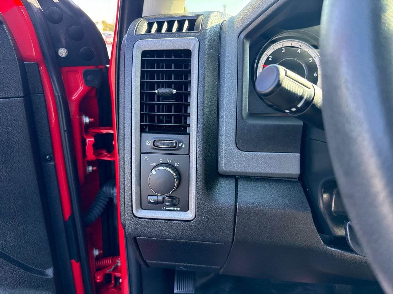 Used 2019 RAM 1500 Tradesman w/ Popular Equipment Group RWD image 15
