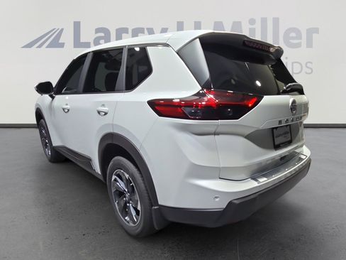 New 2026 Nissan Rogue SV image 3