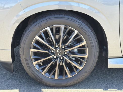 Used 2025 INFINITI QX80 Autograph AWD/4WD image 36