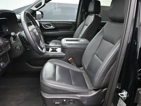 Used 2024 Chevrolet Tahoe LT w/ Luxury Package AWD/4WD image 13