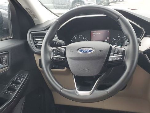Used 2022 Ford Escape SEL image 27