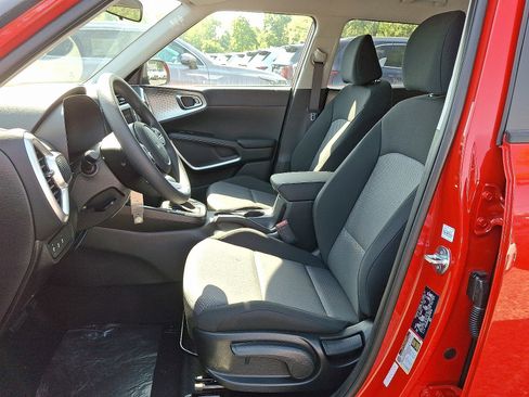 New 2025 Kia Soul LX w/ LX Technology Package image 6