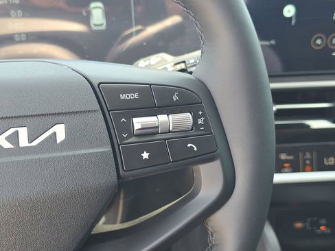 New 2026 Kia Sportage SX FWD image 33