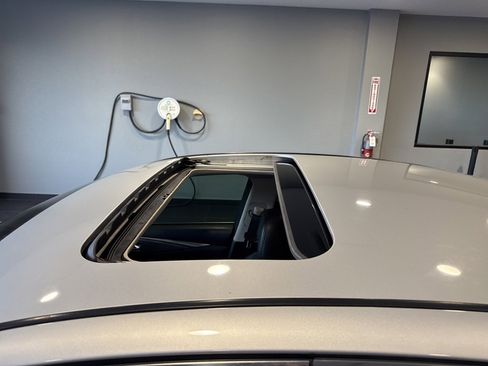 Used 2017 INFINITI Q50 3.0t Premium w/ Cargo Package (L95) image 18