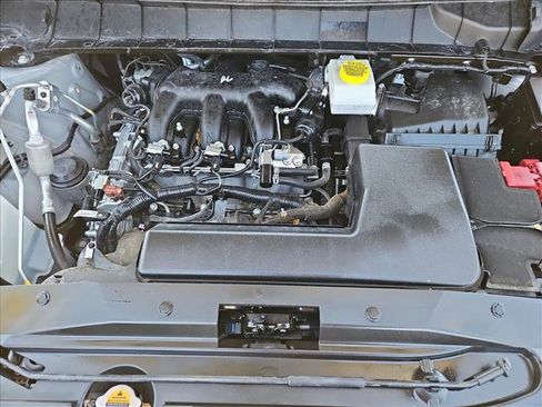 Used 2024 Nissan Pathfinder SV FWD image 30
