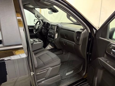 Used 2023 Chevrolet Silverado 1500 Custom AWD/4WD image 23