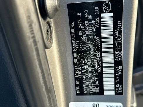 Used 2019 Lexus ES 300h image 34