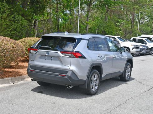 Used 2024 Toyota RAV4 XLE w/ Convenience Package AWD/4WD image 4