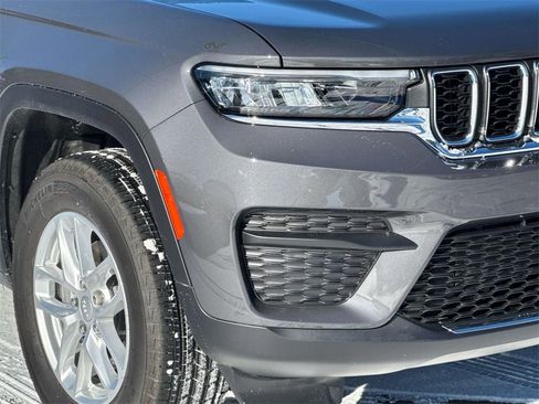 Used 2025 Jeep Grand Cherokee Laredo X w/ Luxury Tech Group I image 6