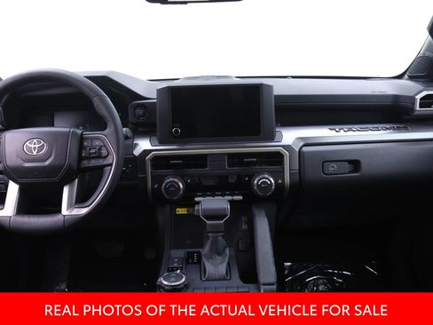 Certified 2025 Toyota Tacoma SR5 AWD/4WD image 5