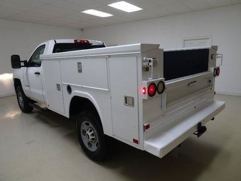 Used 2015 Chevrolet Silverado 2500 W/T RWD image 4