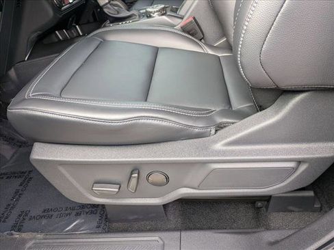 New 2025 Ford Bronco Outer Banks w/ Sasquatch Package image 4