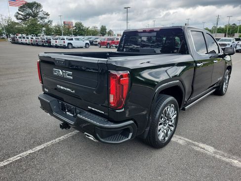 Used 2023 GMC Sierra 1500 Denali Ultimate AWD/4WD image 3