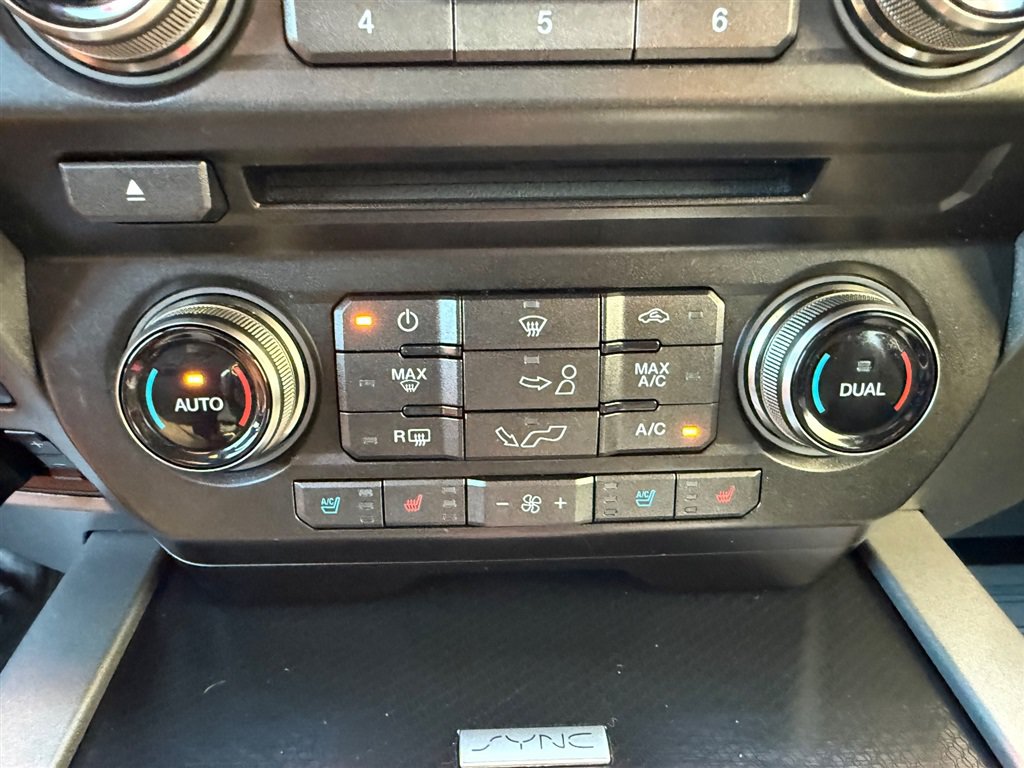 Used 2017 Ford F150 Raptor w/ Equipment Group 802A Luxury AWD/4WD image 11