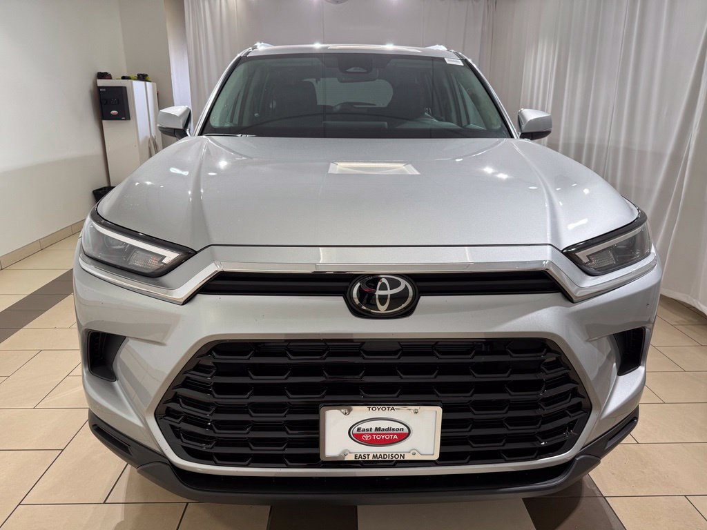 New 2026 Toyota Grand Highlander XLE FWD image 8