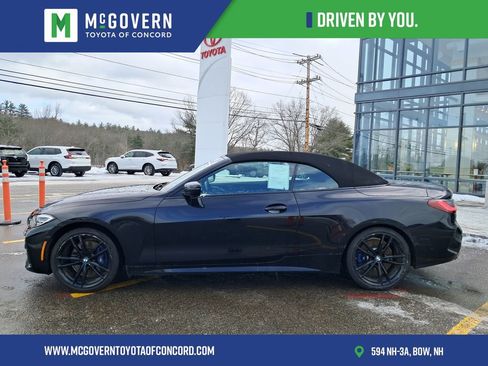 Used 2024 BMW 440i xDrive Convertible w/ Premium Package image 2