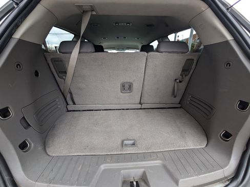 Used 2011 Chevrolet Traverse LT image 20