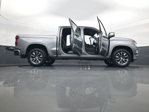 Used 2023 Chevrolet Silverado 1500 LT image 33