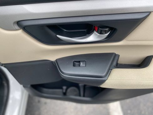 Used 2020 Honda CR-V LX image 14