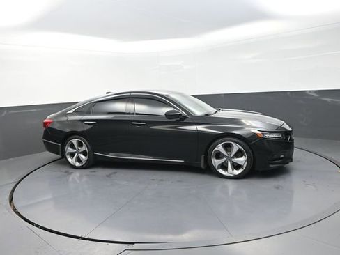 Used 2019 Honda Accord Touring image 38