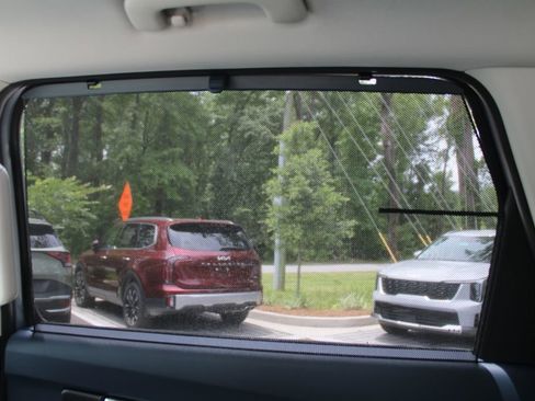 New 2025 Kia Telluride SX w/ SX Captain's Chair Package image 29