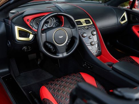 Used 2018 Aston Martin Vanquish Zagato image 16